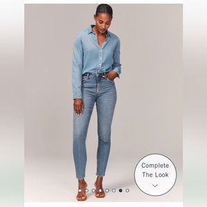 Abercrombie & Fitch Curve Love High Rise Skinny Jean - 31 Short - Light Wash